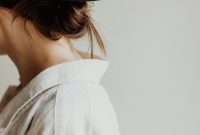 Wallpaper Woman in Black Hat