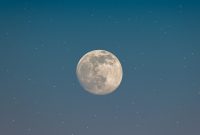 Wallpaper Full Moon in the Sky