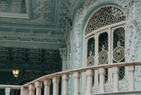 Wallpaper A Balcony with a Balcony Railing and a Light